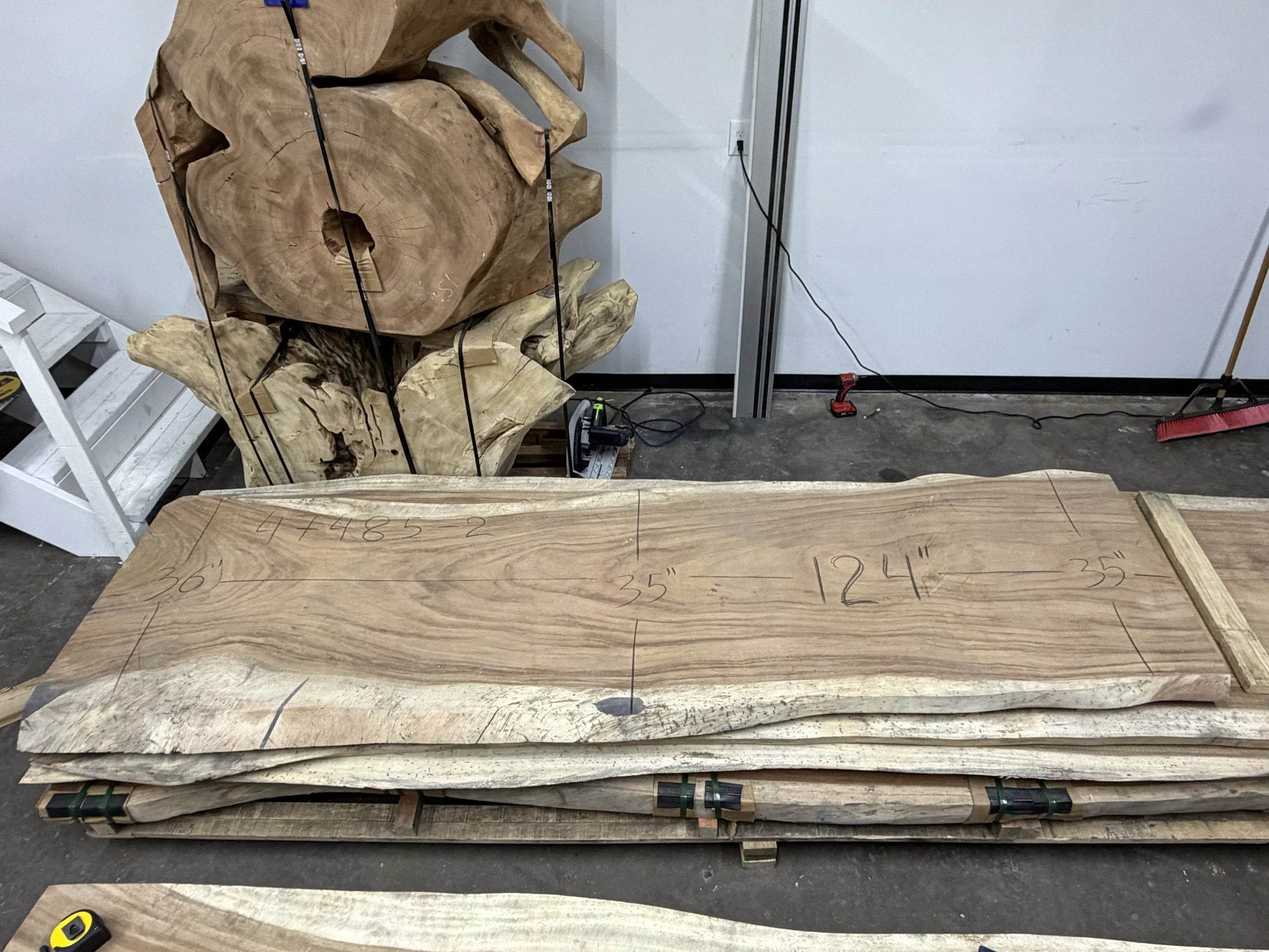 209" PAROTA Live Edge Dining Slab – Natural Grain 2" Thick